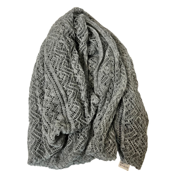 H&M Womens Infinity Scarf Gray Acrylic Open Knit - Picture 2 of 4